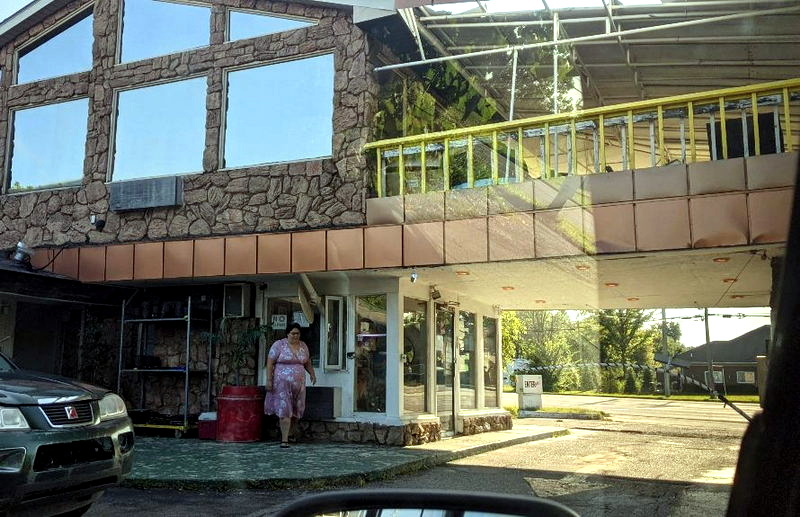 Flamingo Motel - From Web Listing (newer photo)